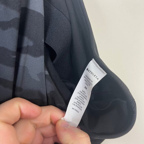 Athleta Athletic Conscious Crop Sports Bra Tank Camo Grey Black Women’s Sz 2x - Picture 7 of 8